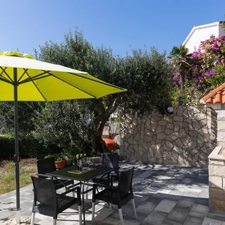 House Rasica Apartament Molunat